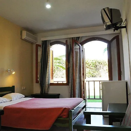 Of Lillies Hotel Heraklion