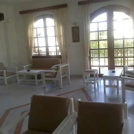 Hotel Of Lillies 2*